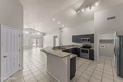 10215 E Mary Drive, Tucson, AZ 85730 - Photo 13