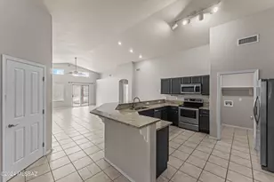 10215 E Mary Dr, Tucson, AZ 85730 - Photo 13