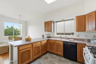 6449 N Shadow Bluff Drive, Tucson, AZ 85704 - Photo 9