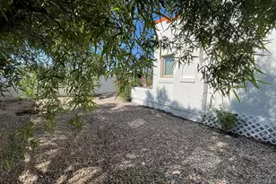 1041 E Grant Rd, Tucson, AZ 85719 - Photo 33