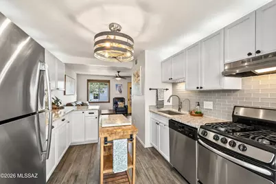 320 S Paseo Cerro #D, Green Valley, AZ 85614 - Photo 1