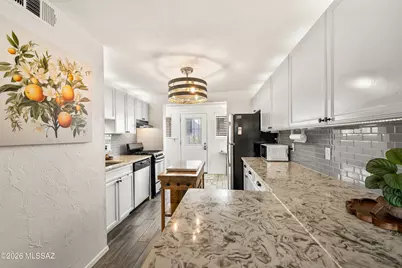 320 S Paseo Cerro #D, Green Valley, AZ 85614 - Photo 5