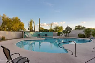 4558 E Sunrise Dr, Tucson, AZ 85718 - Photo 13