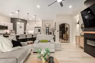 13215 N Stonecrop Ln, Oro Valley, AZ 85755 - Photo 9