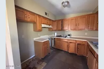 731 E Valle De Las Rosas, Green Valley, AZ 85614 - Photo 17