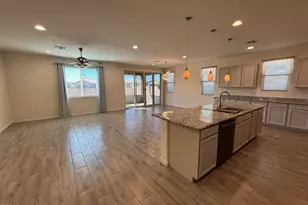 3772 W Desert Totem Ln, Tucson, AZ 85742 - Photo 3