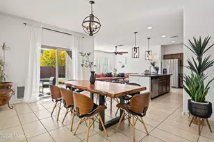 902 E Prairie Field Ln, Sahuarita, AZ 85629 - Photo 5