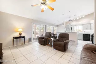 1891 N Via Carrizal, Green Valley, AZ 85614 - Photo 9