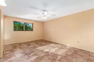 132 E Santa Rebecca Dr, Green Valley, AZ 85614 - Photo 13