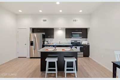 1881 S Poetry Lane, Tucson, AZ 85711 - Photo 9