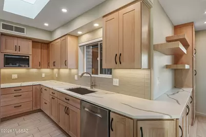 6758 E Paseo Penoso, Tucson, AZ 85750 - Photo 9