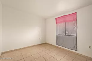 4962 S Highland Dr, Tucson, AZ 85706 - Photo 13