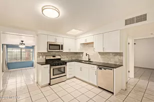 4962 S Highland Dr, Tucson, AZ 85706 - Photo 7