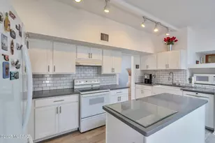 2435 N Bahana Dr, Tucson, AZ 85715 - Photo 7