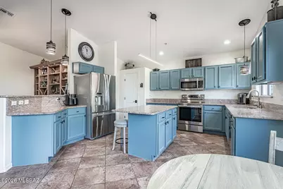 668 W Greenview Place, Green Valley, AZ 85614 - Photo 3