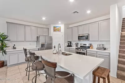 6255 S Desert Peak Drive, Tucson, AZ 85706 - Photo 5