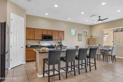 5460 W Thornscrub Road, Marana, AZ 85658 - Photo 13