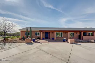 11000 E Roger Rd, Tucson, AZ 85749 - Photo 3