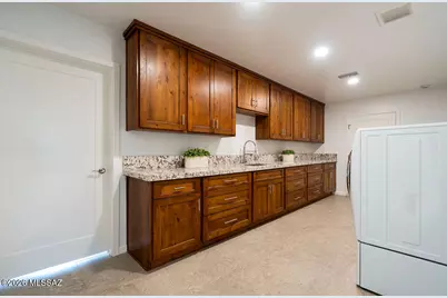 11000 E Roger Road, Tucson, AZ 85749 - Photo 27