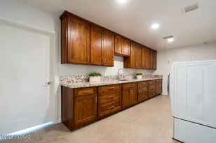 11000 E Roger Rd, Tucson, AZ 85749 - Photo 27