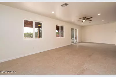 11000 E Roger Road, Tucson, AZ 85749 - Photo 19
