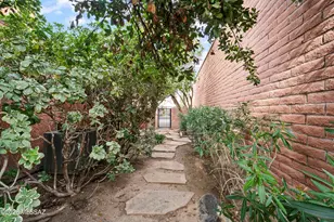 3167 N Willow Creek Dr, Tucson, AZ 85712 - Photo 35