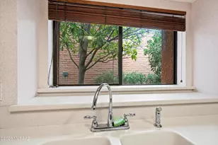 3167 N Willow Creek Dr, Tucson, AZ 85712 - Photo 19