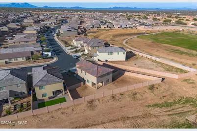 7801 S Walnutview Drive, Tucson, AZ 85757 - Photo 39