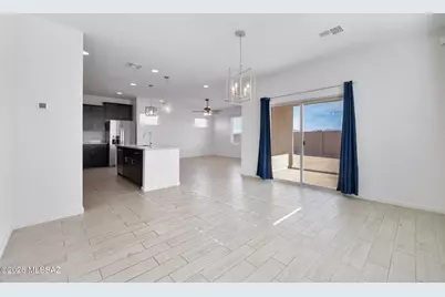 7801 S Walnutview Drive, Tucson, AZ 85757 - Photo 7