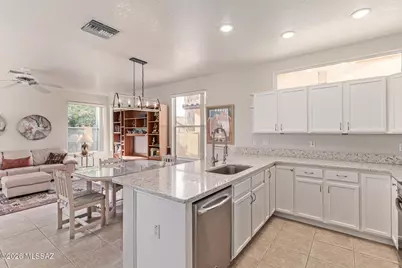 3231 W Northern Cross Trail, Tucson, AZ 85742 - Photo 9