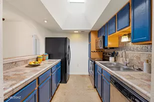 1728 W Dalehaven Cir, Tucson, AZ 85704 - Photo 15