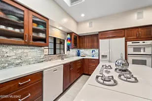 5530 E Miles Circle, Tucson, AZ 85712 - Photo 5