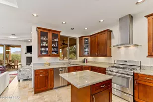 1960 W Moore Rd, Oro Valley, AZ 85755 - Photo 9