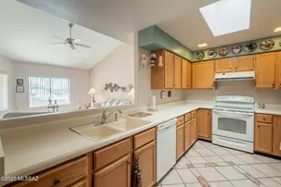 1857 W Dalehaven Cir, Tucson, AZ 85704 - Photo 5