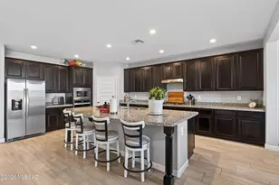 8800 W Lady Banks Dr, Marana, AZ 85653 - Photo 3