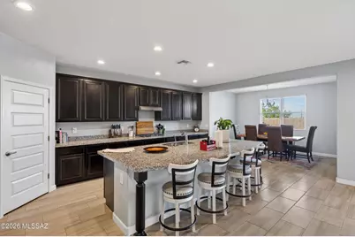 8800 W Lady Banks Drive, Marana, AZ 85653 - Photo 9