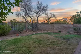 2572 W Bluffs Peak Ct, Tucson, AZ 85742 - Photo 37