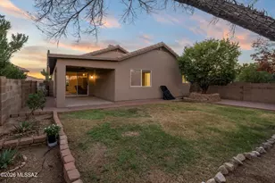 2572 W Bluffs Peak Ct, Tucson, AZ 85742 - Photo 19