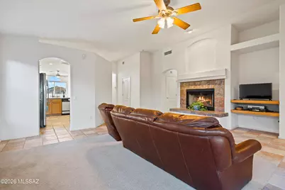 2572 W Bluffs Peak Court, Tucson, AZ 85742 - Photo 11