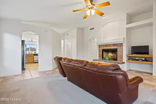 2572 W Bluffs Peak Ct, Tucson, AZ 85742 - Photo 11