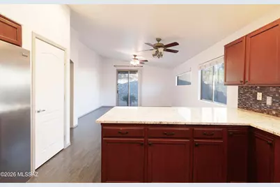 268 W Azmataz Road, Tucson, AZ 85737 - Photo 9