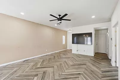 8267 W Babbitt Court, Tucson, AZ 85757 - Photo 3