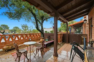 386 S La Canada Dr, Green Valley, AZ 85614 - Photo 3