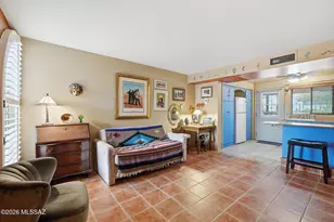 386 S La Canada Dr, Green Valley, AZ 85614 - Photo 3