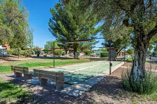 386 S La Canada Dr, Green Valley, AZ 85614 - Photo 17