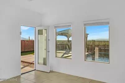 11172 S Weismann Dr, Vail, AZ 85641 - Photo 11