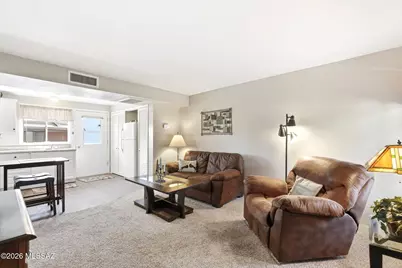 361 S Paseo Pena #B, Green Valley, AZ 85614 - Photo 7