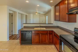 5283 E Desert Straw Ln, Tucson, AZ 85756 - Photo 9