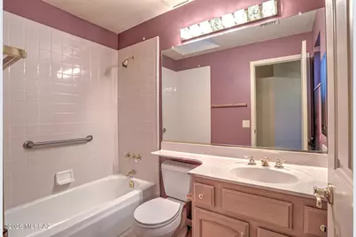 38035 S Rolling Hills Drive, Saddlebrooke, AZ 85739 - Photo 21