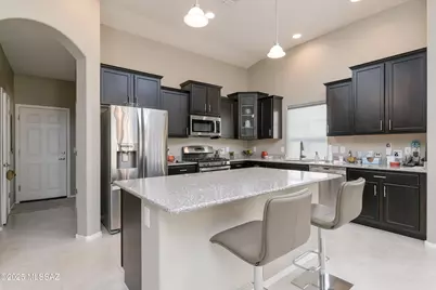 9800 N Saguaro Breeze Way, Marana, AZ 85653 - Photo 3